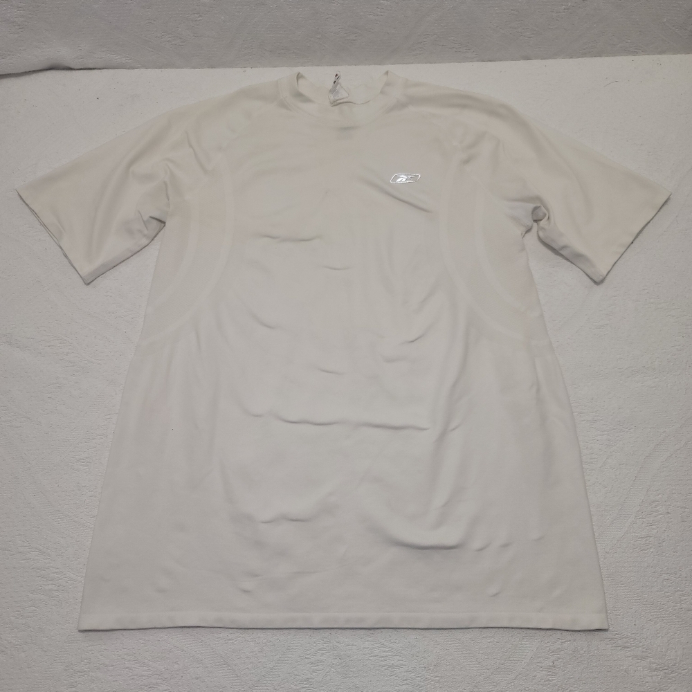 187. Reebok Play Dry Short Sleeve T-Shirt Sz XL